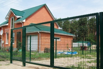 распашные ворота из 3d панелей оцинкованные с полимерным покрытием 1,22×4,03 м., пр.4 мм.