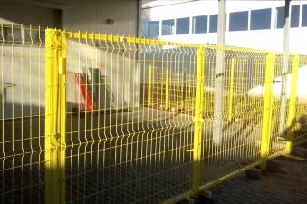 распашные ворота из 3d панелей оцинкованные с полимерным покрытием 1,22×4,03 м., пр.4 мм.